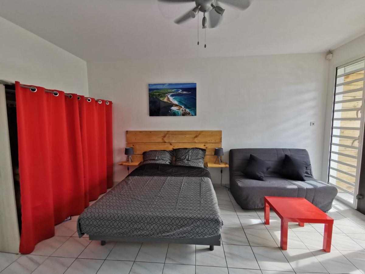 Appartement Vue Mer Et Montagne A 100M De La Plage Le Gosier  Buitenkant foto